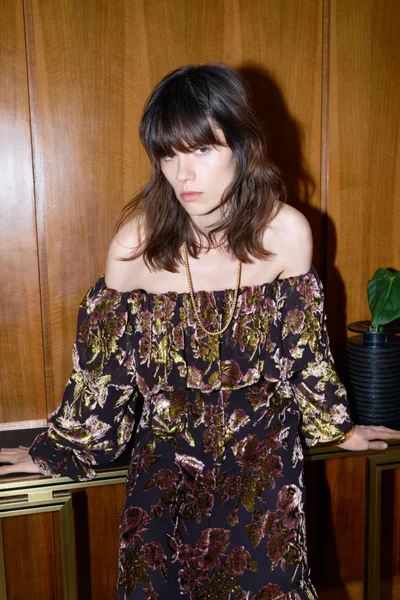 Look 12